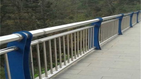 低预算佛山阳台护栏｜不锈钢护栏一米多少钱（附避坑指南）
